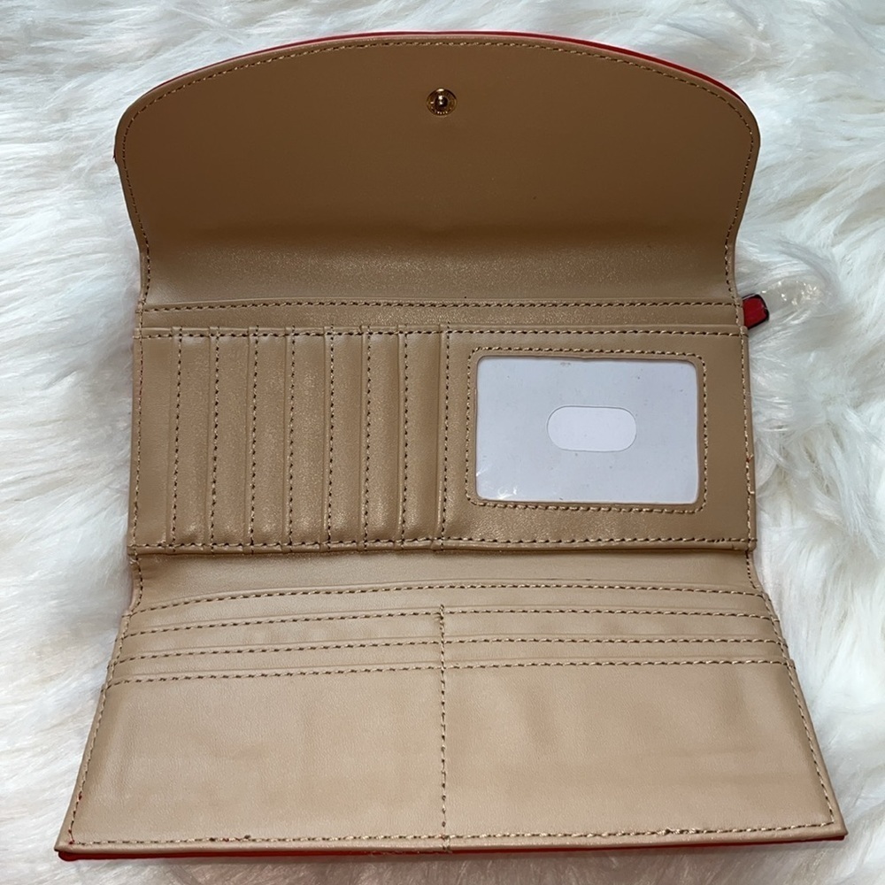 🆕 Trina Turk Red Pebbled Wallet - Picture 5 of 12